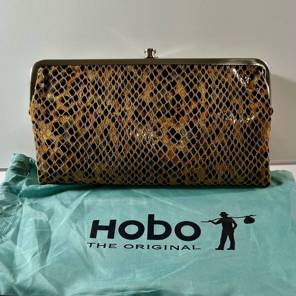 New Hobo Bags Lauren Wallet NWT Diamond Snake Print